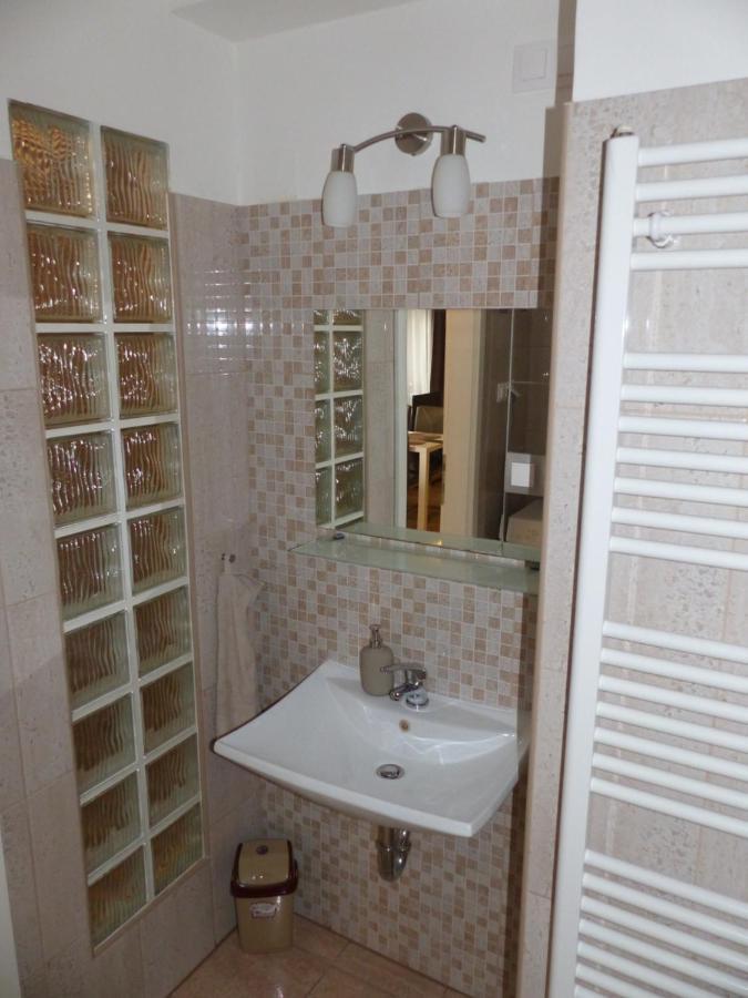 Apartment Avanti Budapest Esterno foto